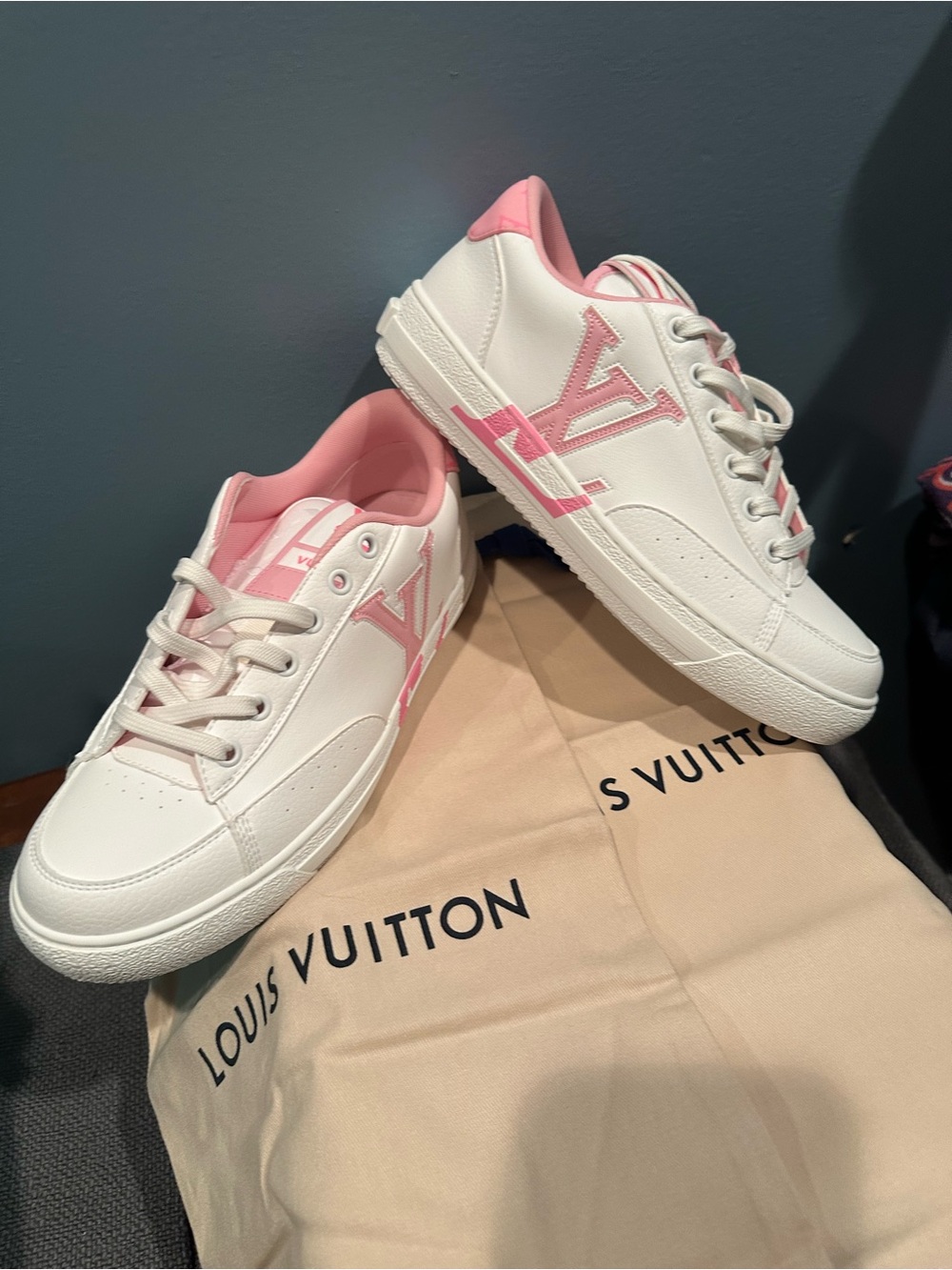 Louis Vuitton White & Pink LV Logo Low-Top Sneakers